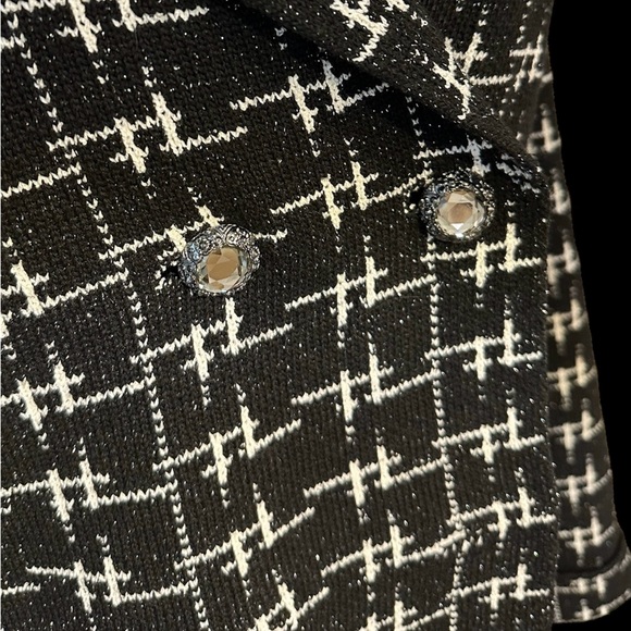 Zara Cropped Sweater jacket with metallic thread and ornate buttons - Picture 4 of 5